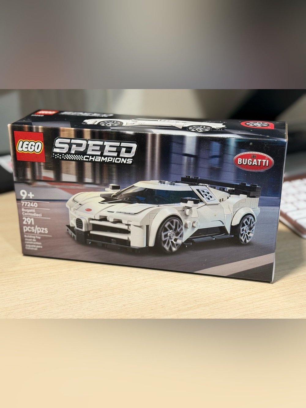 EGO White Bugatti Building Set with Black Accents